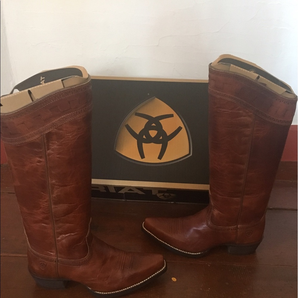 ARIAT Western Boots - Brand New! Women's size 7