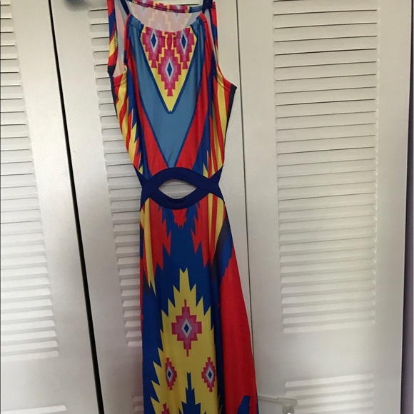 New maxi dress - Picture 2 of 3