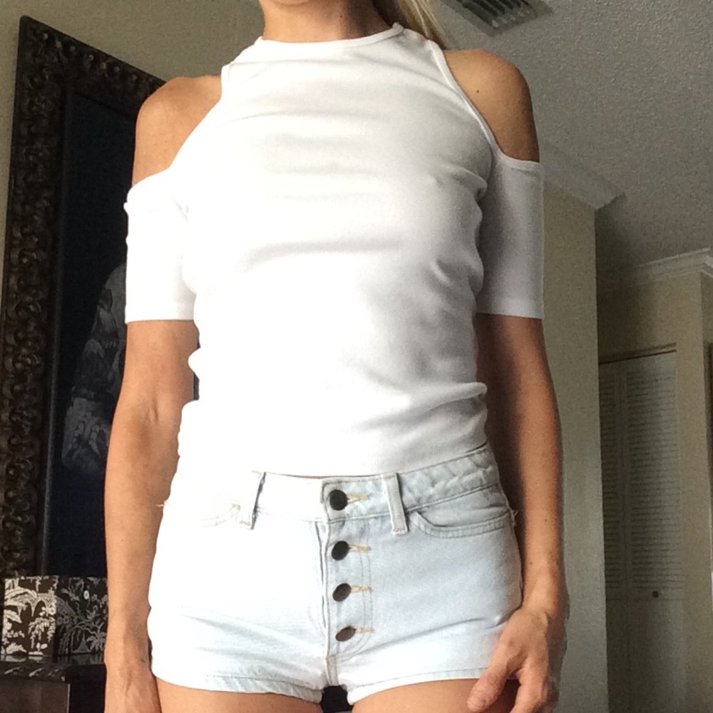 Abercrombie and Fitch t shirt