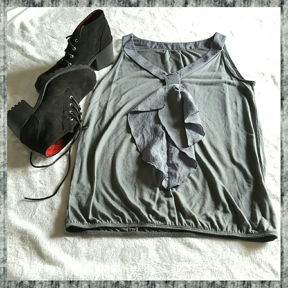 Ann Taylor LOFT Grey Ruffle Sleevless Top Petite S