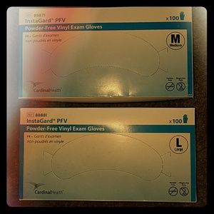 Large Gloves 🧤 only large sizes left