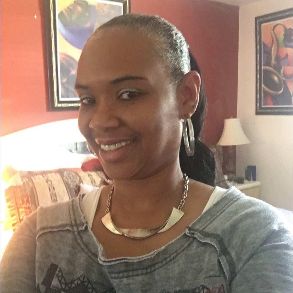 Meet your Posher, Charlene