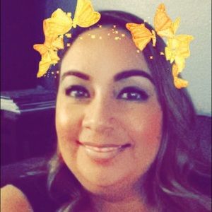 Meet your Posher, Adriana
