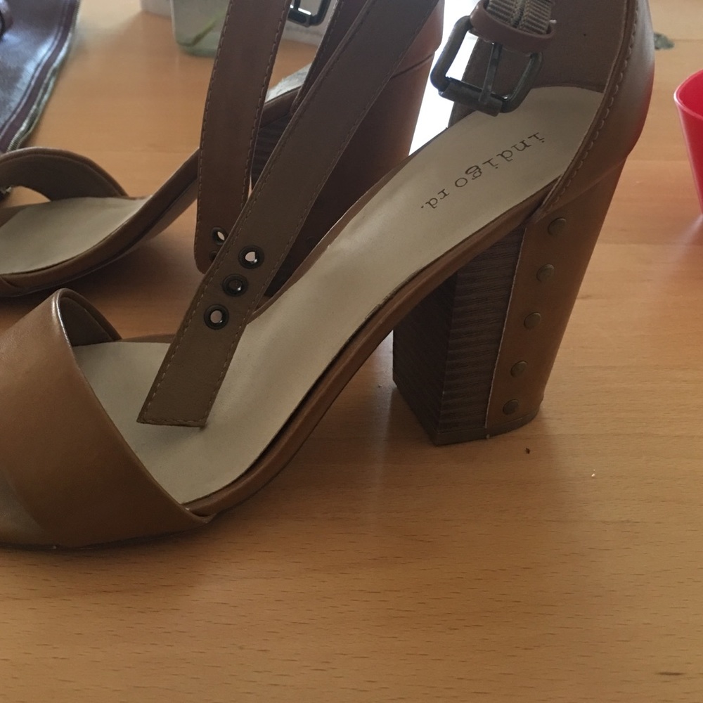 Shoes - Picture 2 of 3