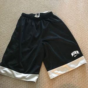 Basketball shorts