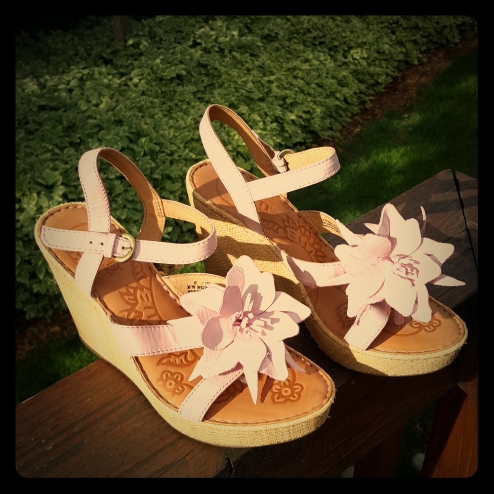 Born Pink Sandals