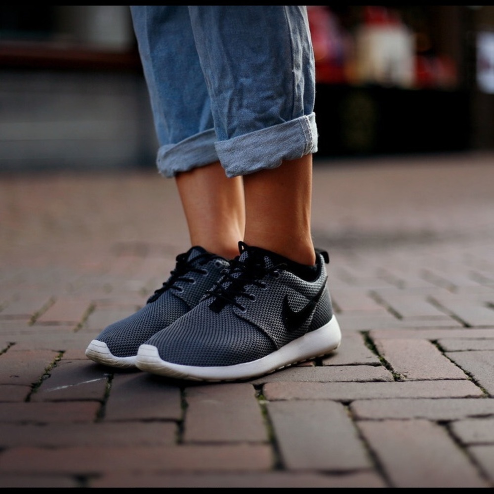 Nike Roshe sneakers