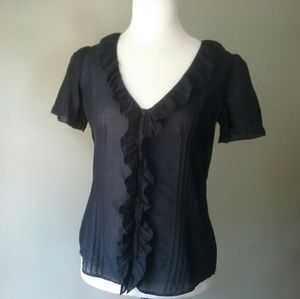 Gap ruffle button up top