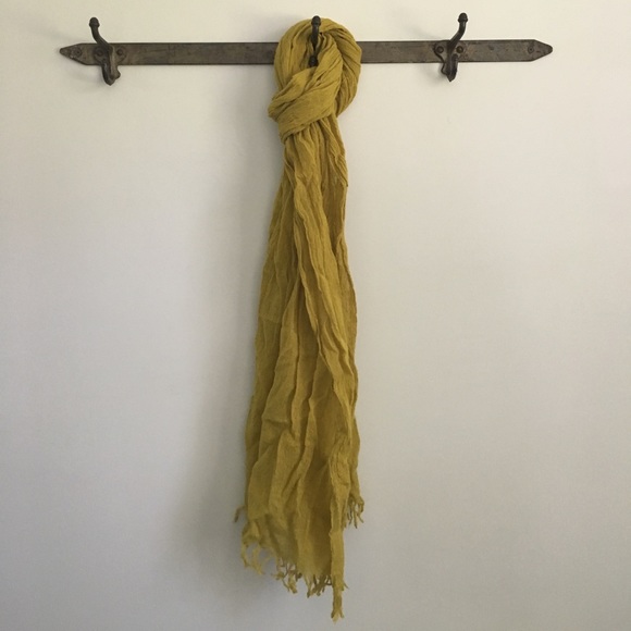 Accessories - Crinkly Wool Scarf Accessories - Crinkly Wool Scarf