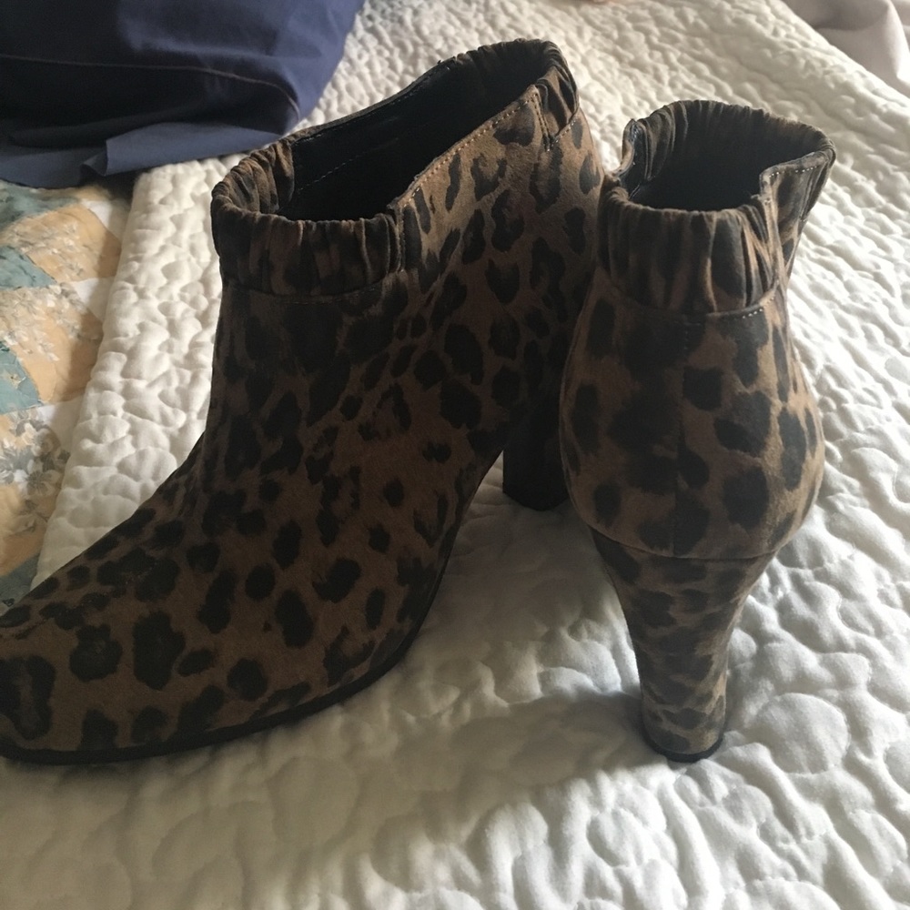 Ankle booties