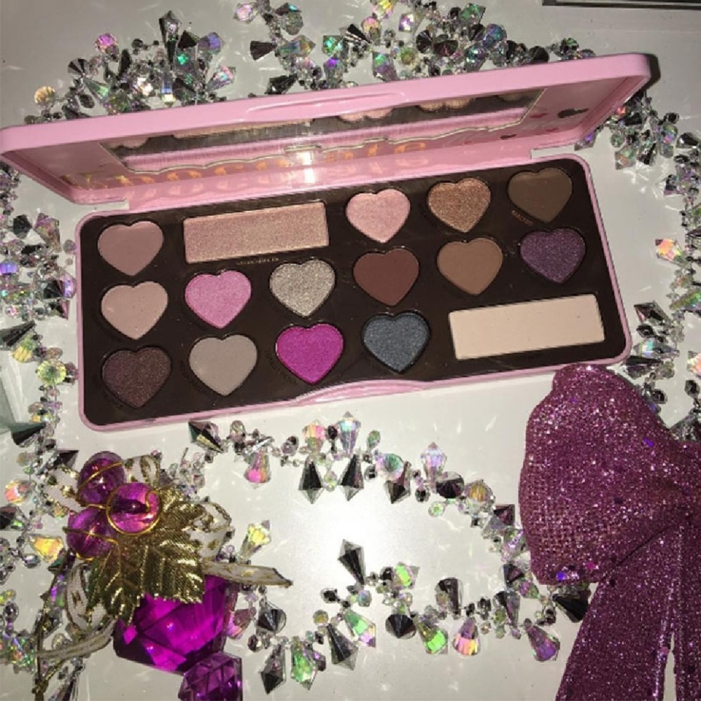 New eyeshadow - Picture 2 of 3