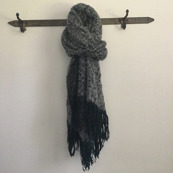 ASOS Accessories - ASOS Scarf ASOS Accessories - ASOS Scarf