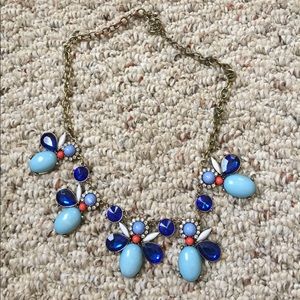 Statement necklace