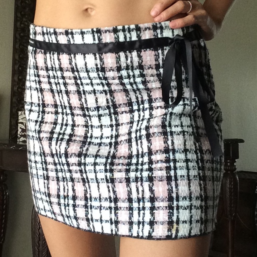 Dolce & Gabbana genuine vintage skirt. 😍😍