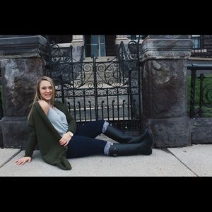 American Eagle Cardigan