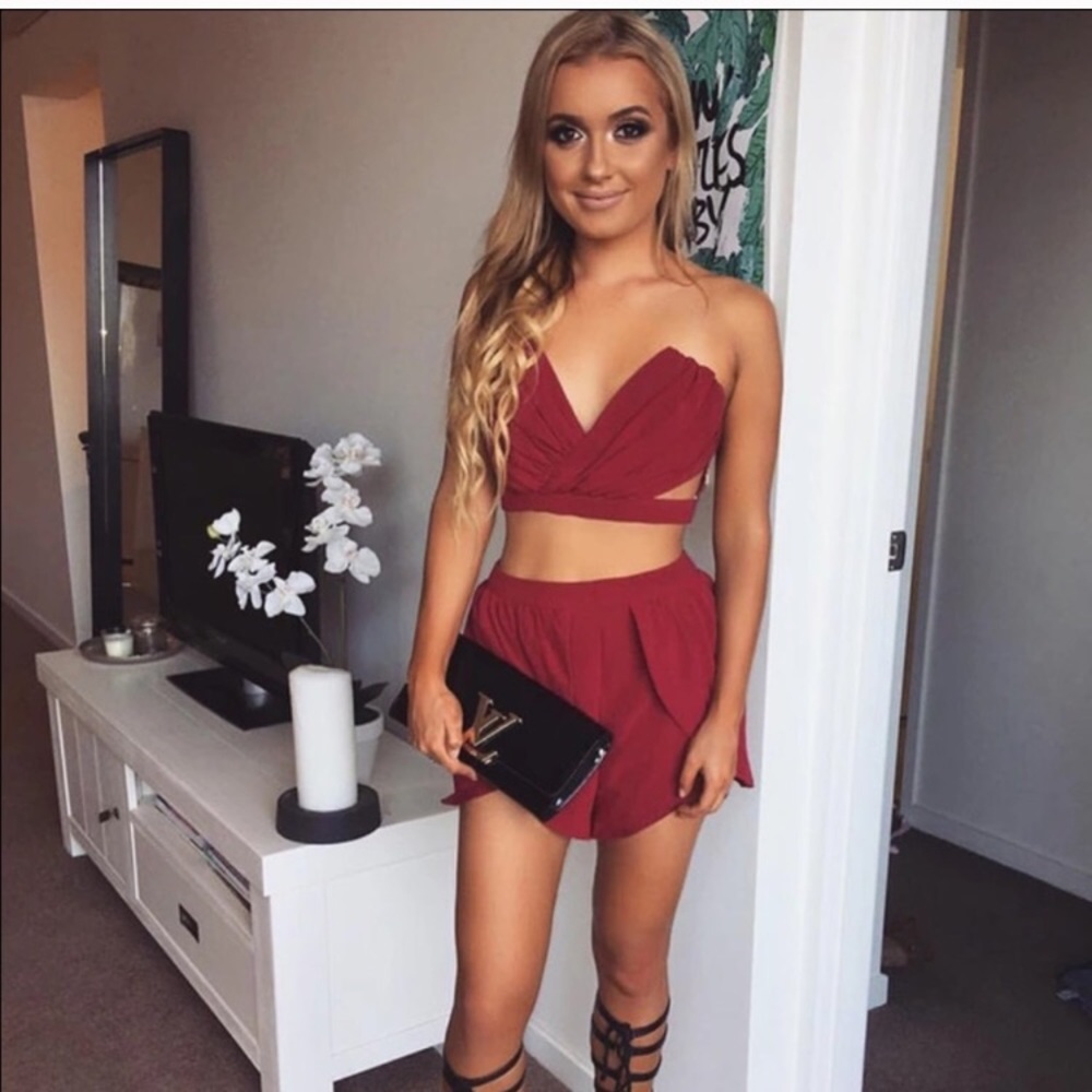 ADORABLE TWO PIECE SET! 💞