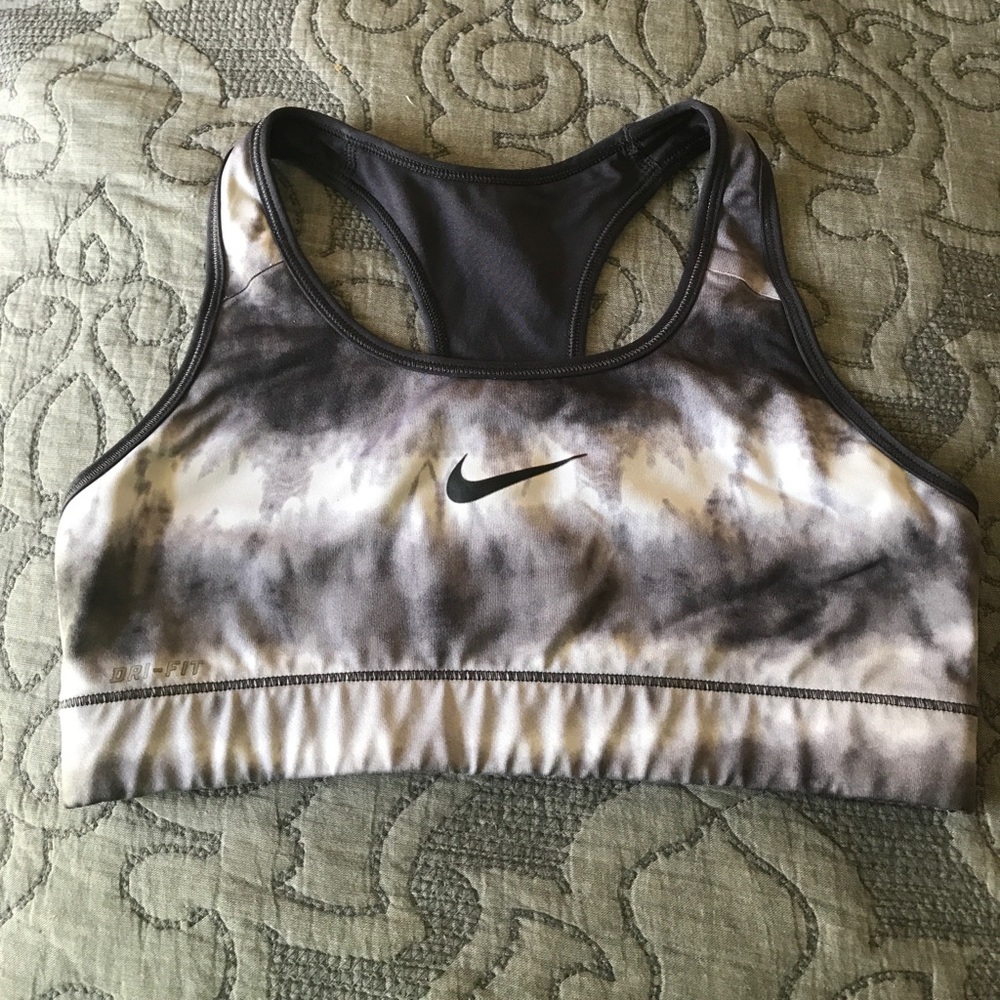 Nike Pro Sports Bra