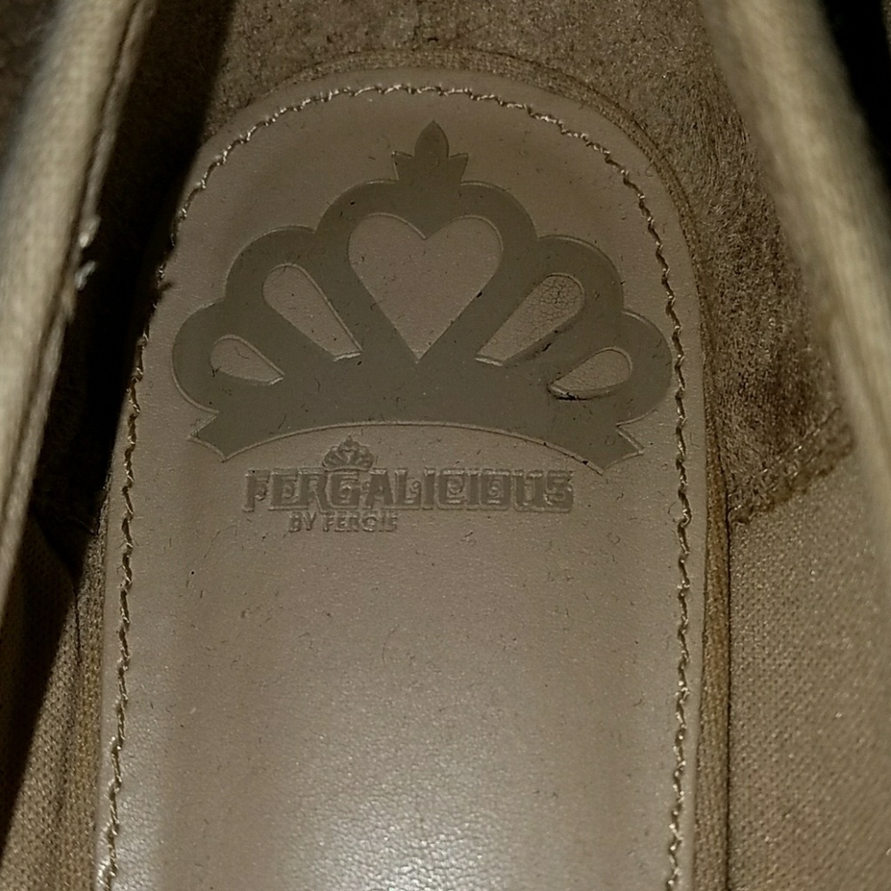 Shoes - Picture 3 of 3