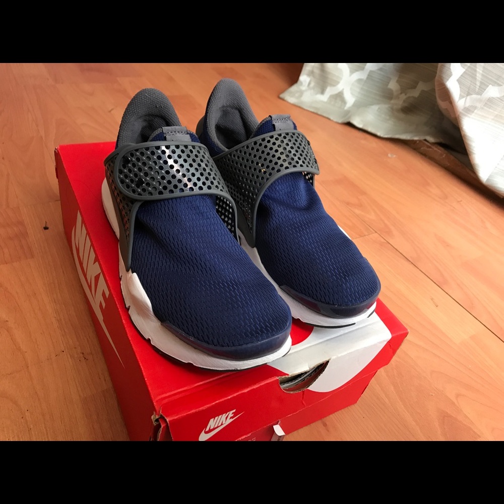 Nike sock dart