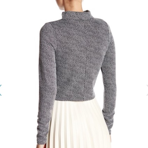 💥NWOT💥 Necessary Objects Jacquard Knit Crop Top - Picture 2 of 5