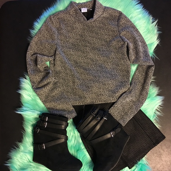 💥NWOT💥 Necessary Objects Jacquard Knit Crop Top - Picture 3 of 5