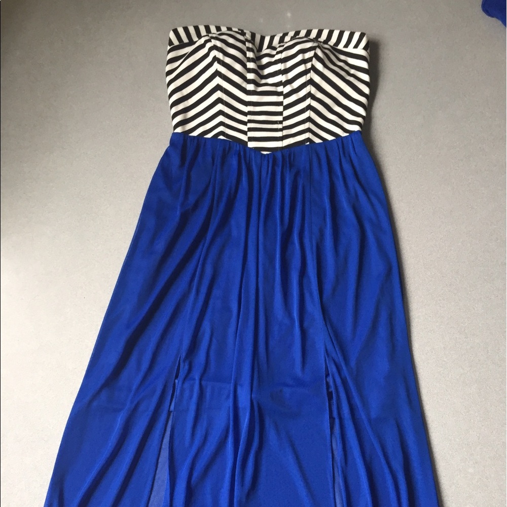 Strapless dress