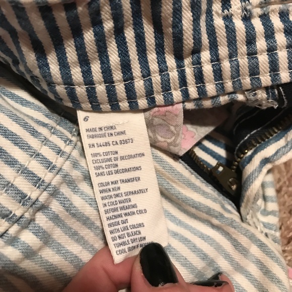 Cute AE shorts - Picture 4 of 4