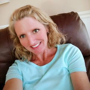 Meet your Posher, Lori