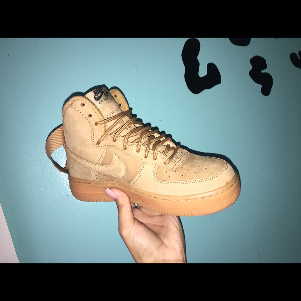 Wheat air forces size 3.5Y
