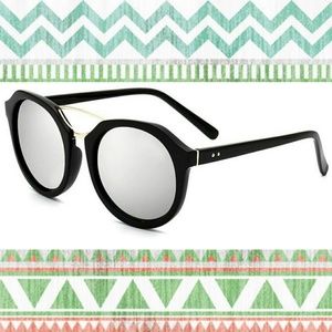 Classic Creations Women's Retro Sunglasses