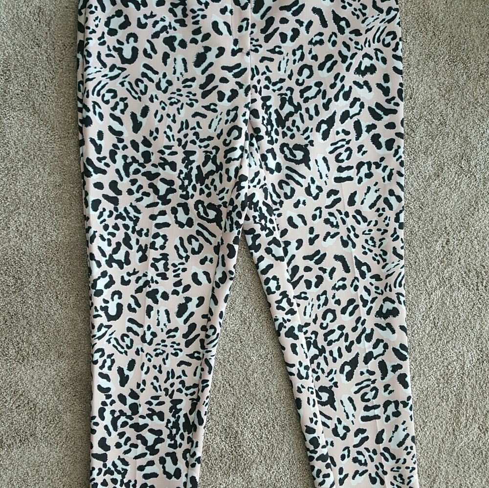Eloquii Capri Pink Leopard Pant