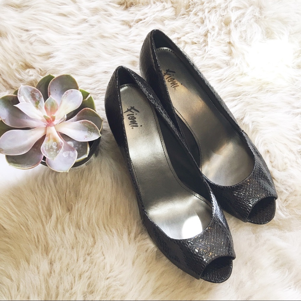 🆑 Fiona Reptile Print Heal