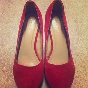 Red  wedges shoes