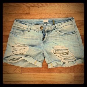 Boyfriend loose distressed jean shorts