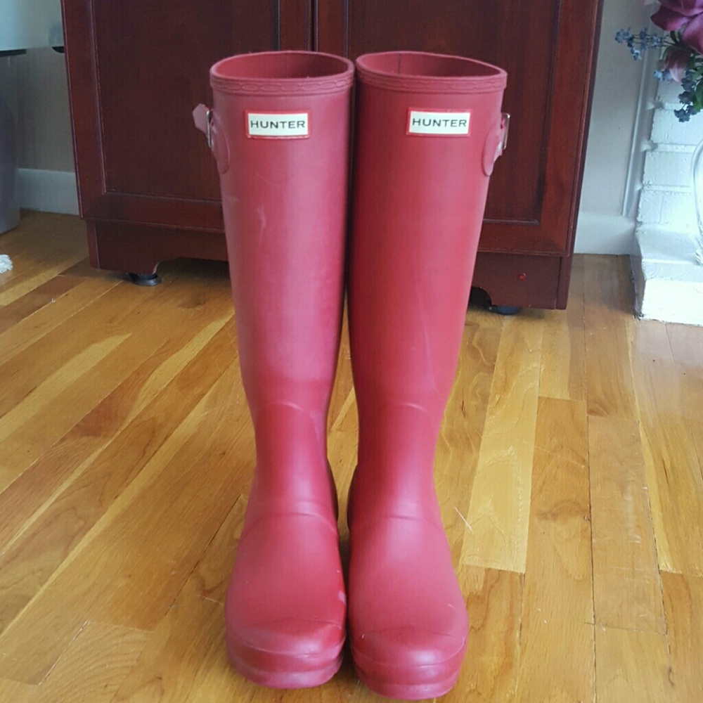 Hunter Original Tall Matte Red Rain Boots