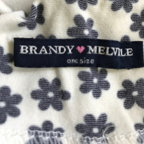 Stretchy Brandy Melville shorts - Picture 3 of 3