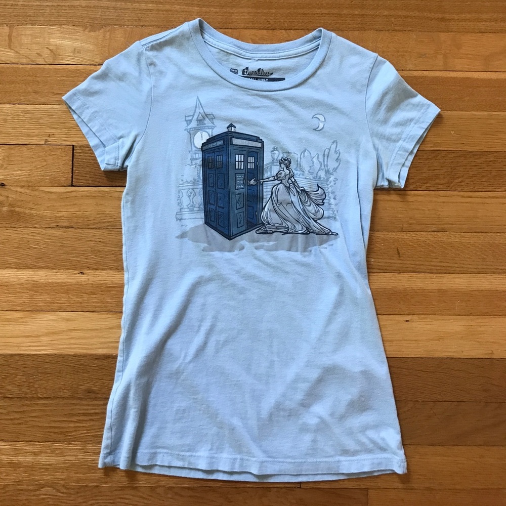 Light blue Dr Who tee from threadless size S