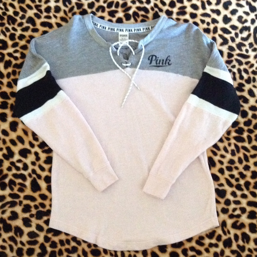 Long sleeve Vs pink top