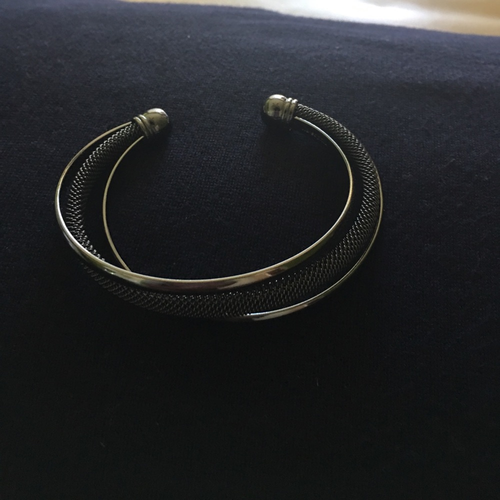 Hematite and mesh bracelet