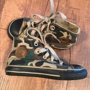 Never worn Camouflage Converse High tops Size  8