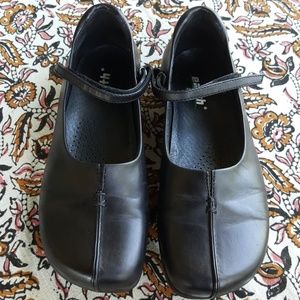 Earth Brand Leather Mary Janes