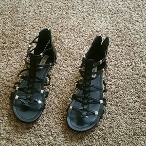 Sandals Brend New size 9 Steve Madden
