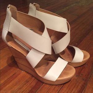 Diane Von Furstenberg Opal Wedge Sandal