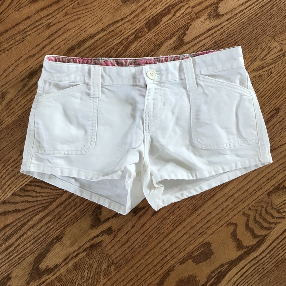 Abercrombie and Fitch white shorts. Size 0
