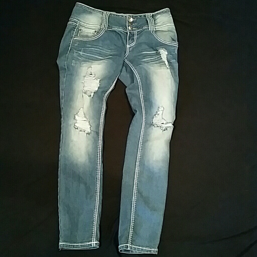 Twenty-One-Black Jeans Skinny distressed destroyed