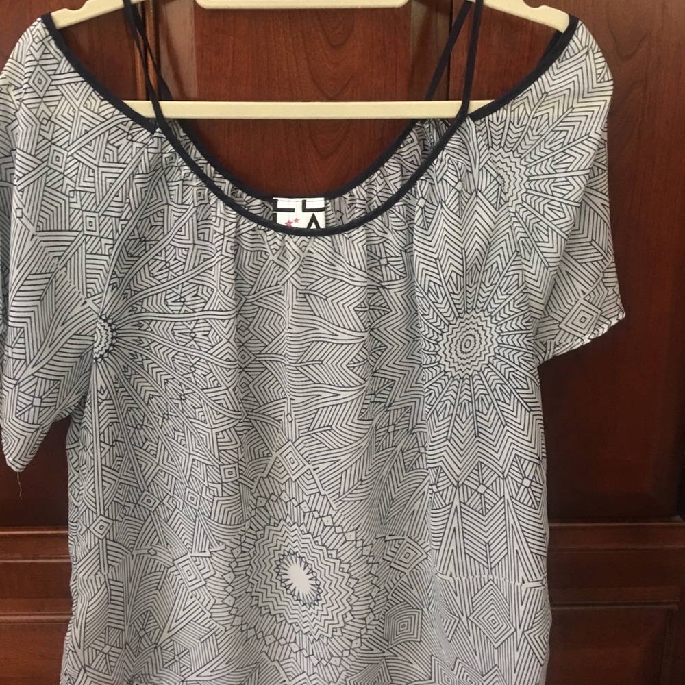 Cut out shoulder semi sheer top, size small