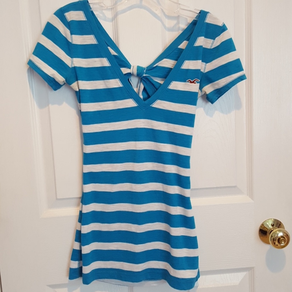 Short sleeve v-neck
