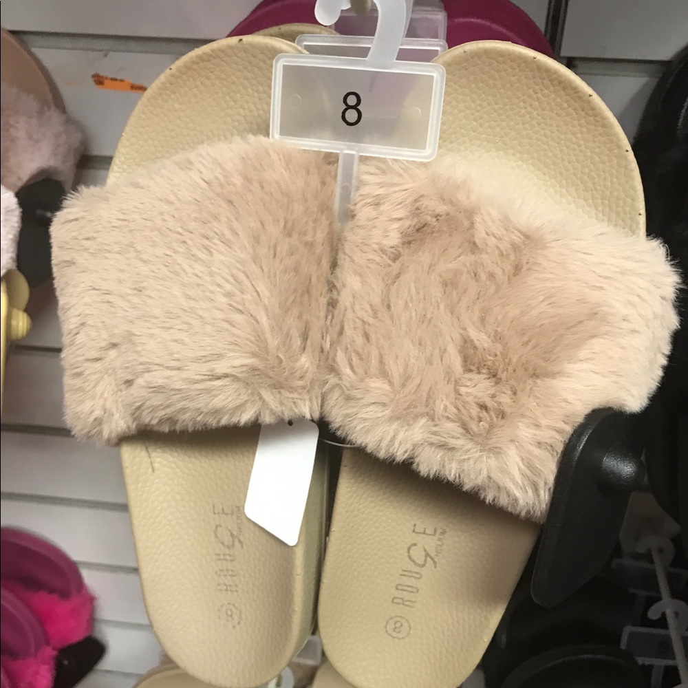 Sandals - Picture 3 of 5