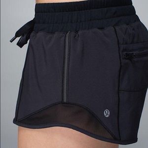 Lululemon Hotty Hot shorts