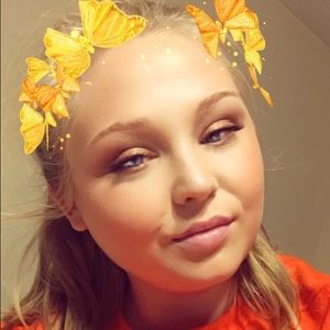 Meet your Posher, Stephanie